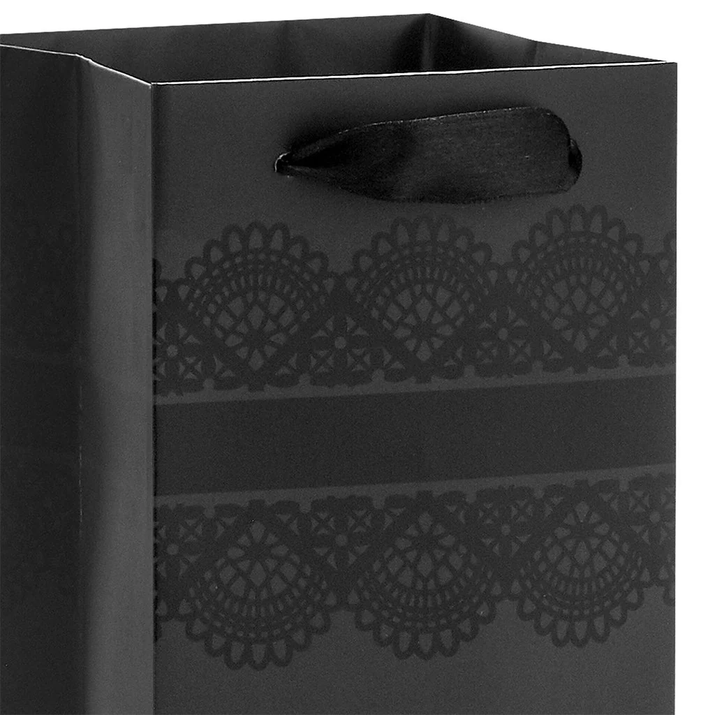 Hallmark : 13" Black Lace Wine Gift Bag - Image 4