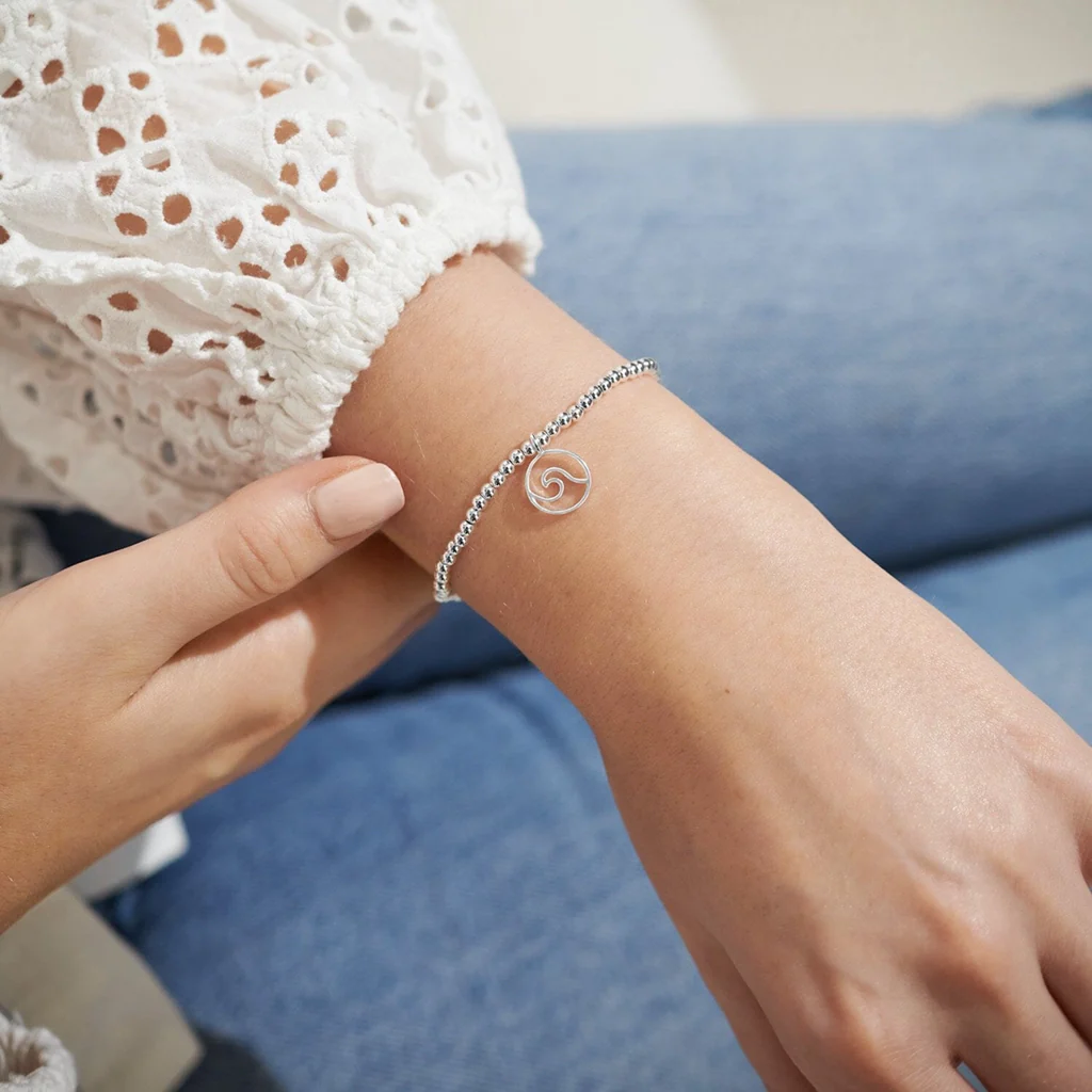 A Littles & Co : A Little 'Make Waves' Bracelet - Image 2