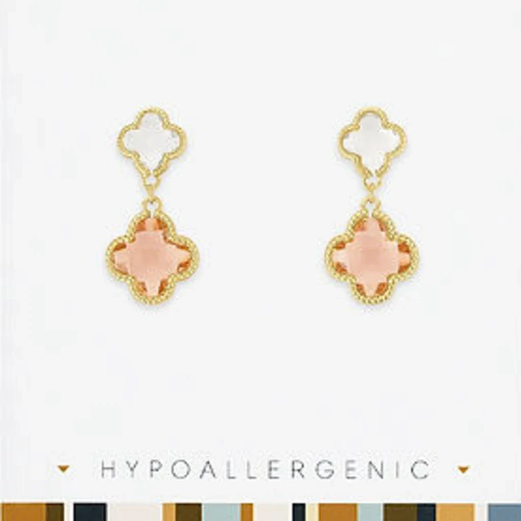 Center Court : Quatrafoil Drop Dangle Layers Earrings