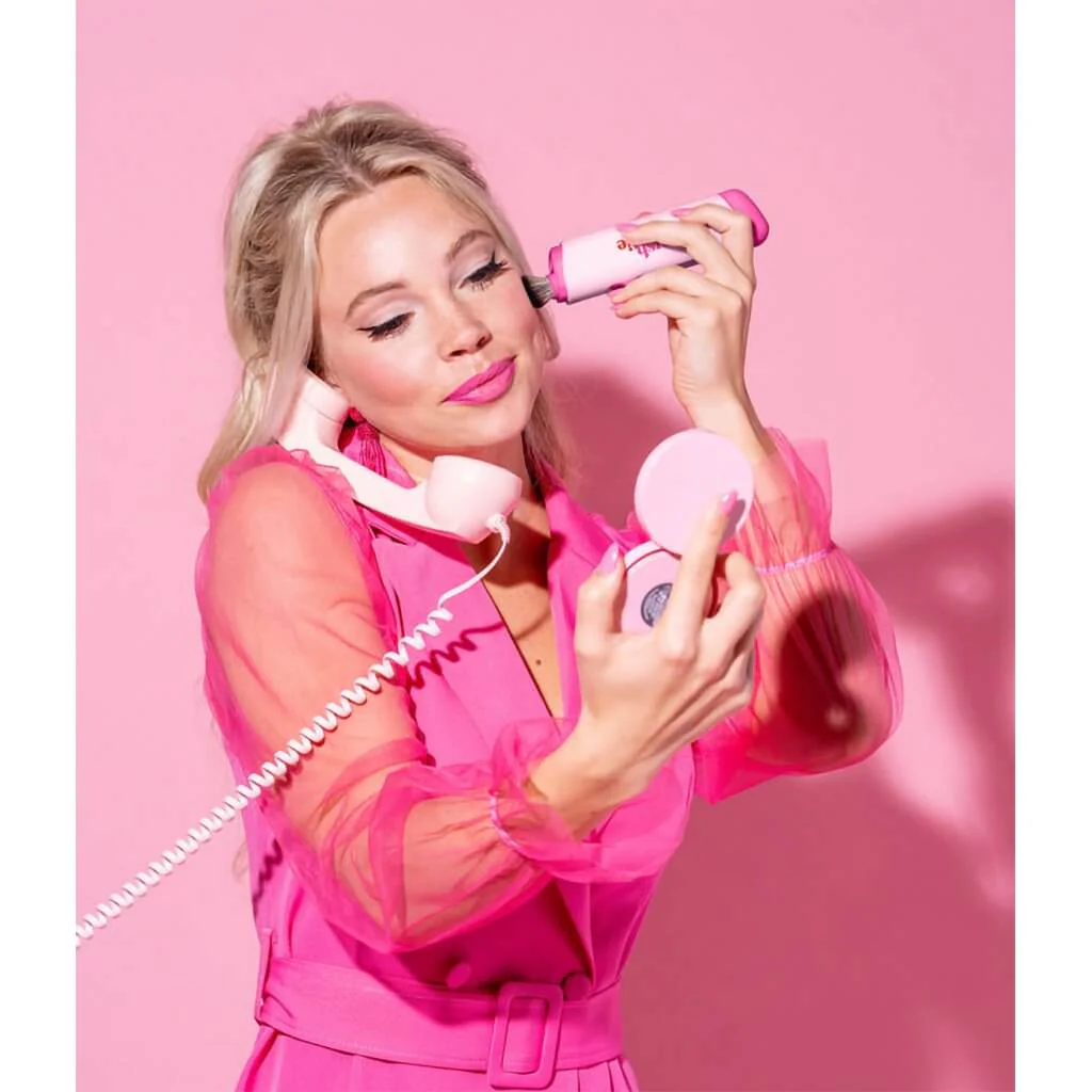 DM Merchandising : Brush Bestie 4-in-1 Retractable Makeup Brush - Image 4