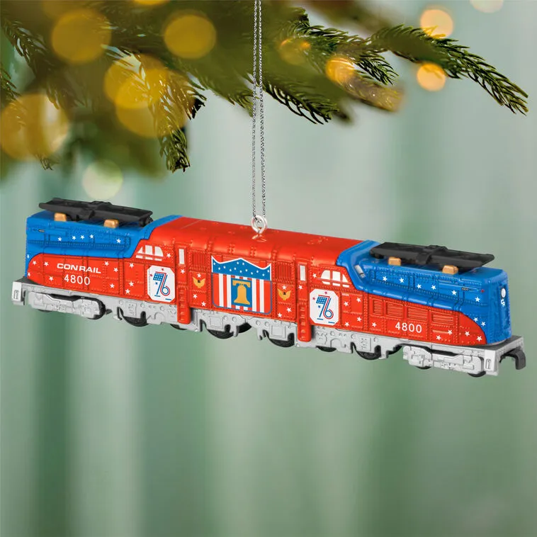 Hallmark : 2026 Keepsake Conrail Bicentennial GG-1 Locomotive 31st in the LIONEL® Trains series (73)