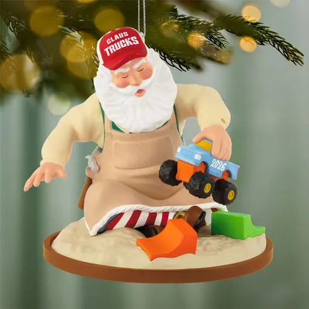 Hallmark : 2026 Keepsake Toymaker Santa 27th in the series (321)