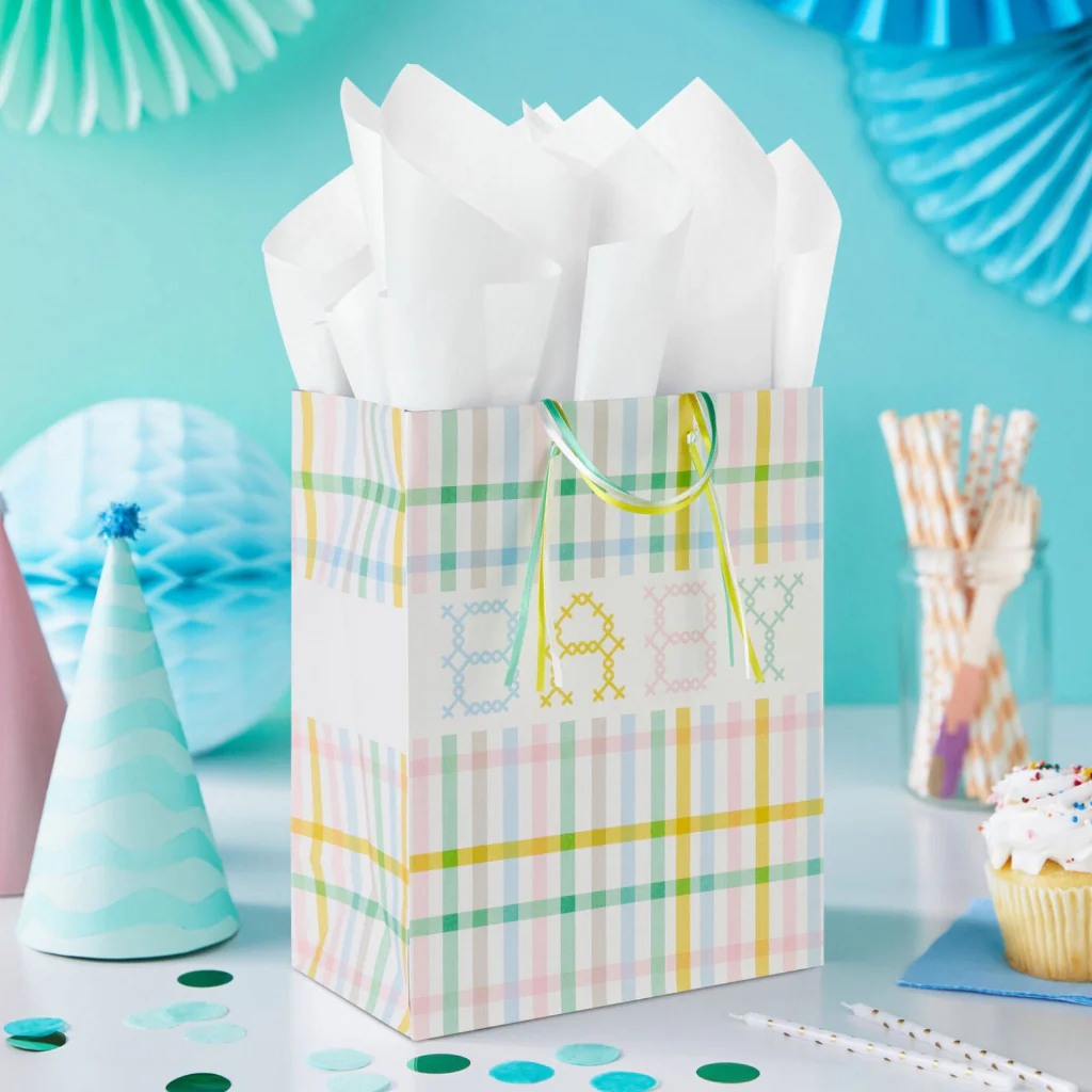 Hallmark : 9.6" Pastel Plaid Medium New Baby Gift Bag - Image 2