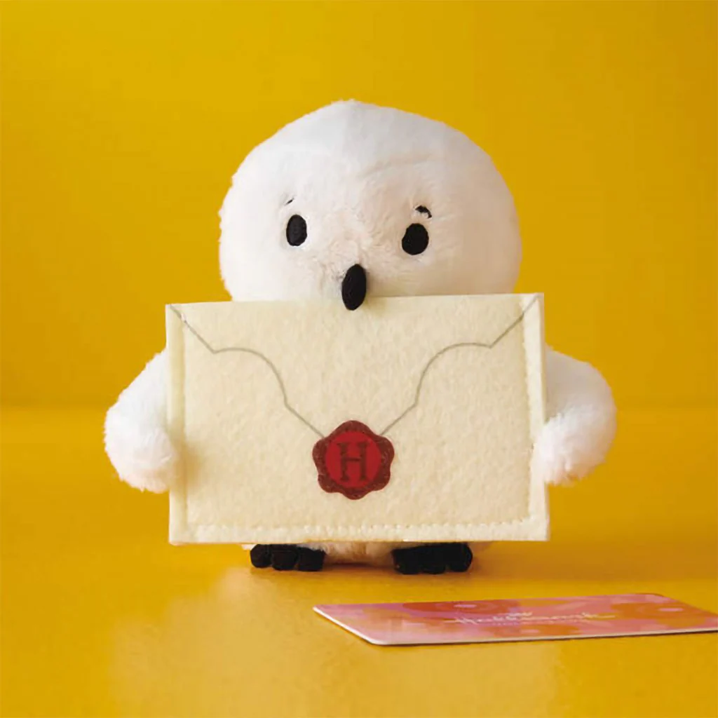 Hallmark : Harry Potter™ Hedwig™ Plush Gift Card Holder, 5" - Image 4