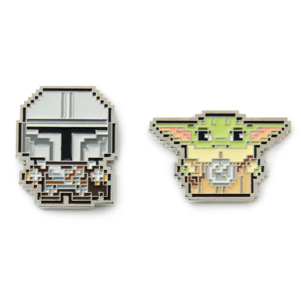 Hallmark : Star Wars™ May the 4th Enamel Pins, Set of 2