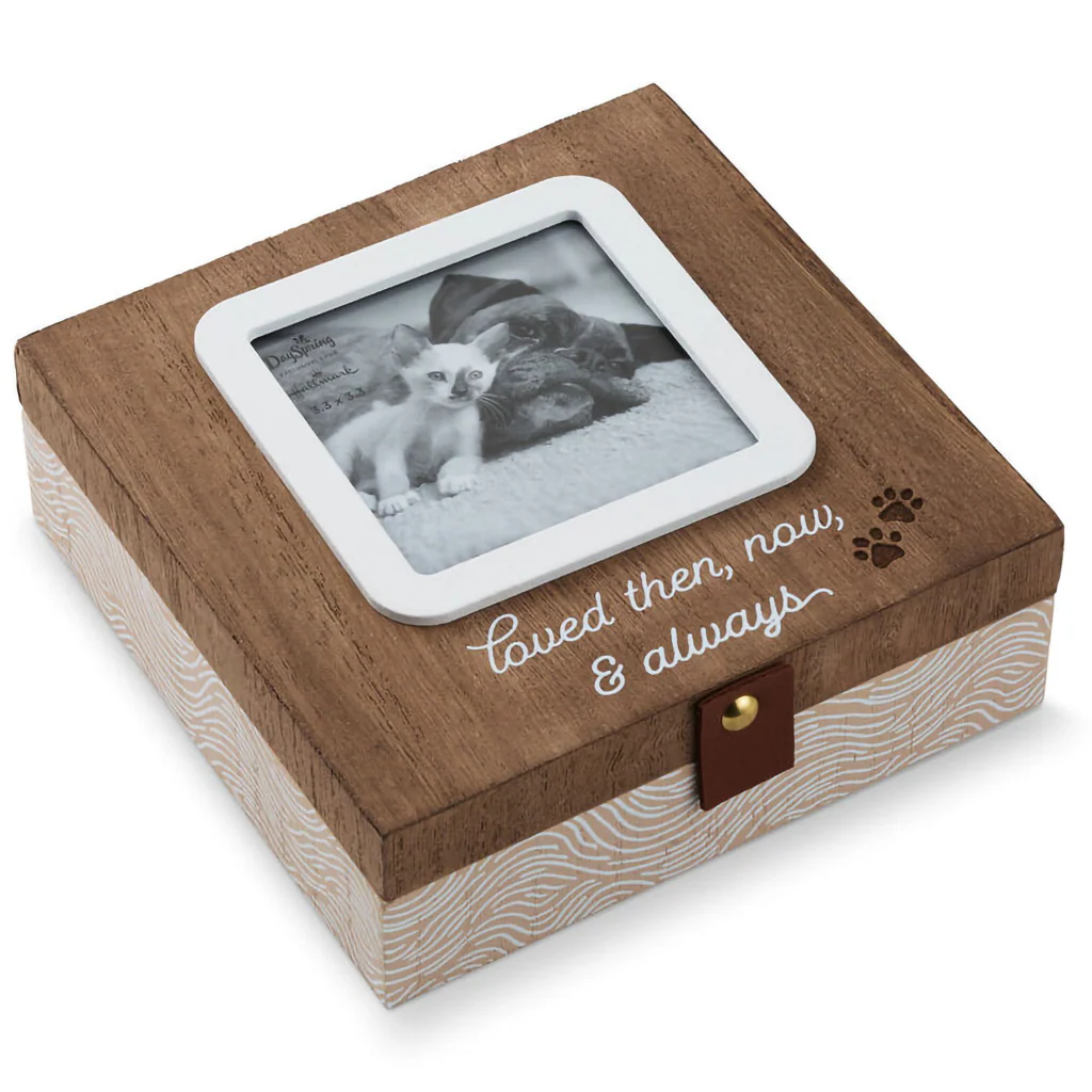 Hallmark : Then, Now and Always Pet Memory Box