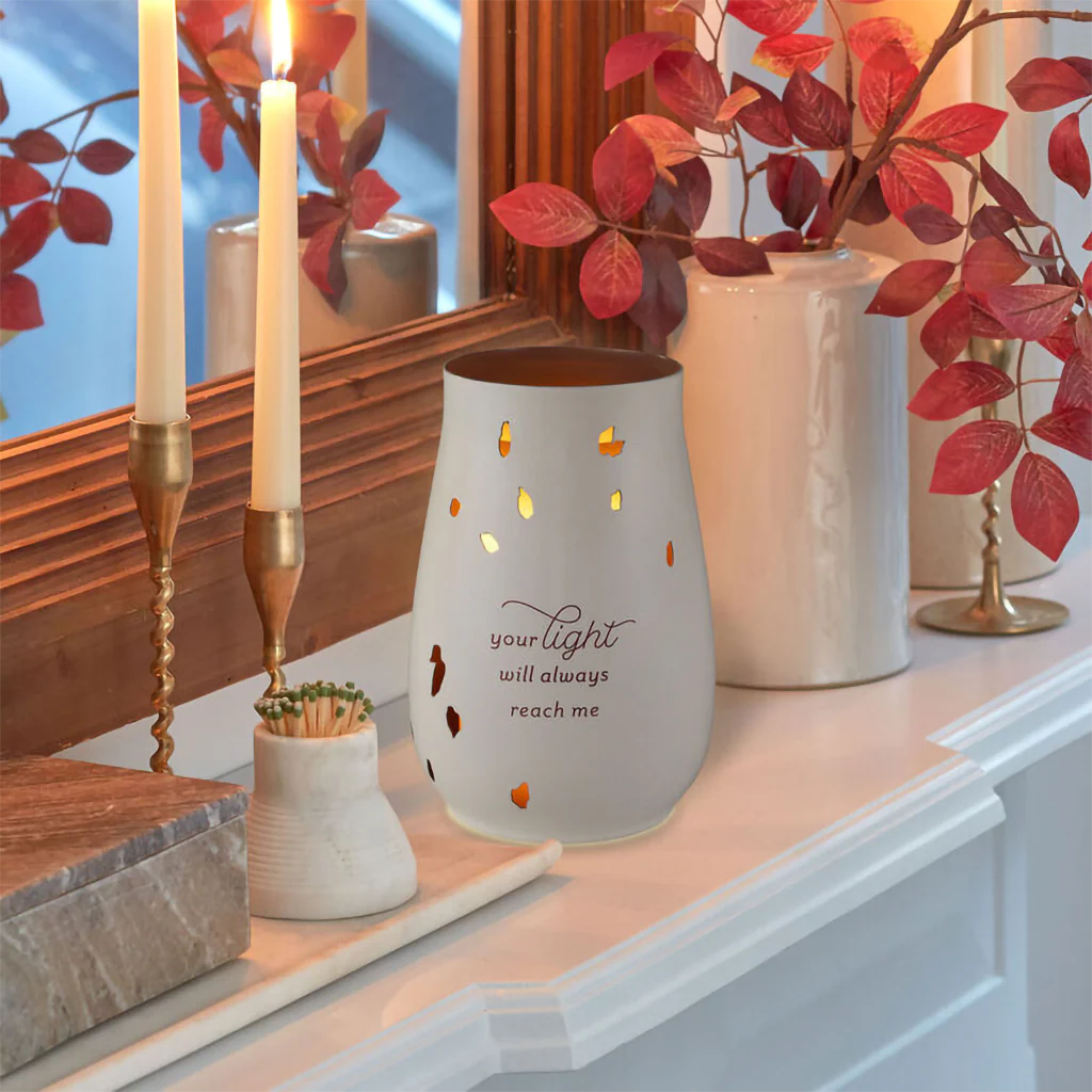 Hallmark : Your Light Will Always Reach Me Candle Sleeve
