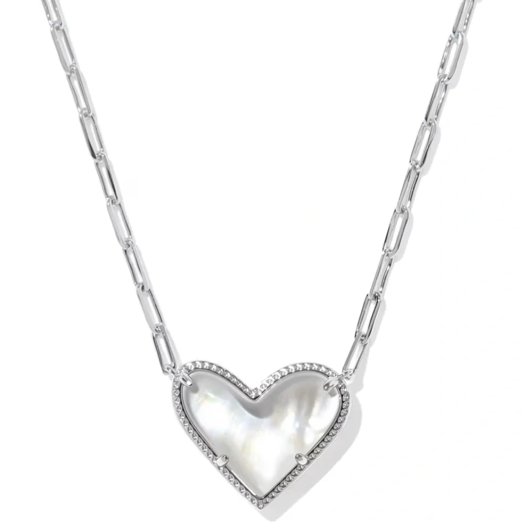 Kendra Scott : Ari Heart Statement Short Pendant Necklace - Image 2