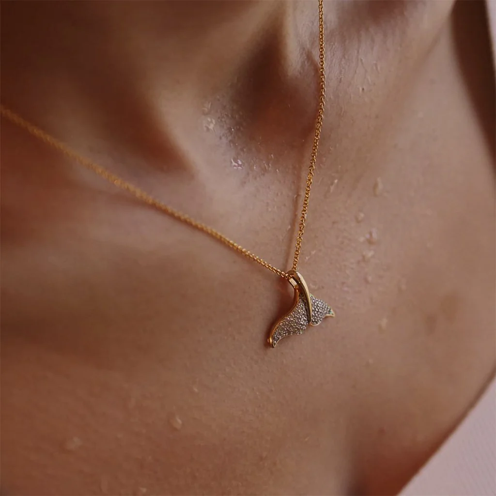 Ocean : Whale Tail Necklace with Cubic Zirconias - 14K Gold Vermeil - Image 3