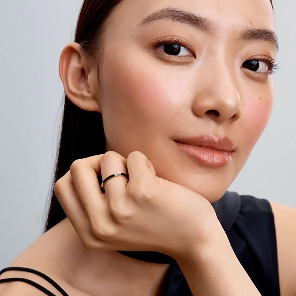 PANDORA : Black Enamel & Stones Ring - Image 2