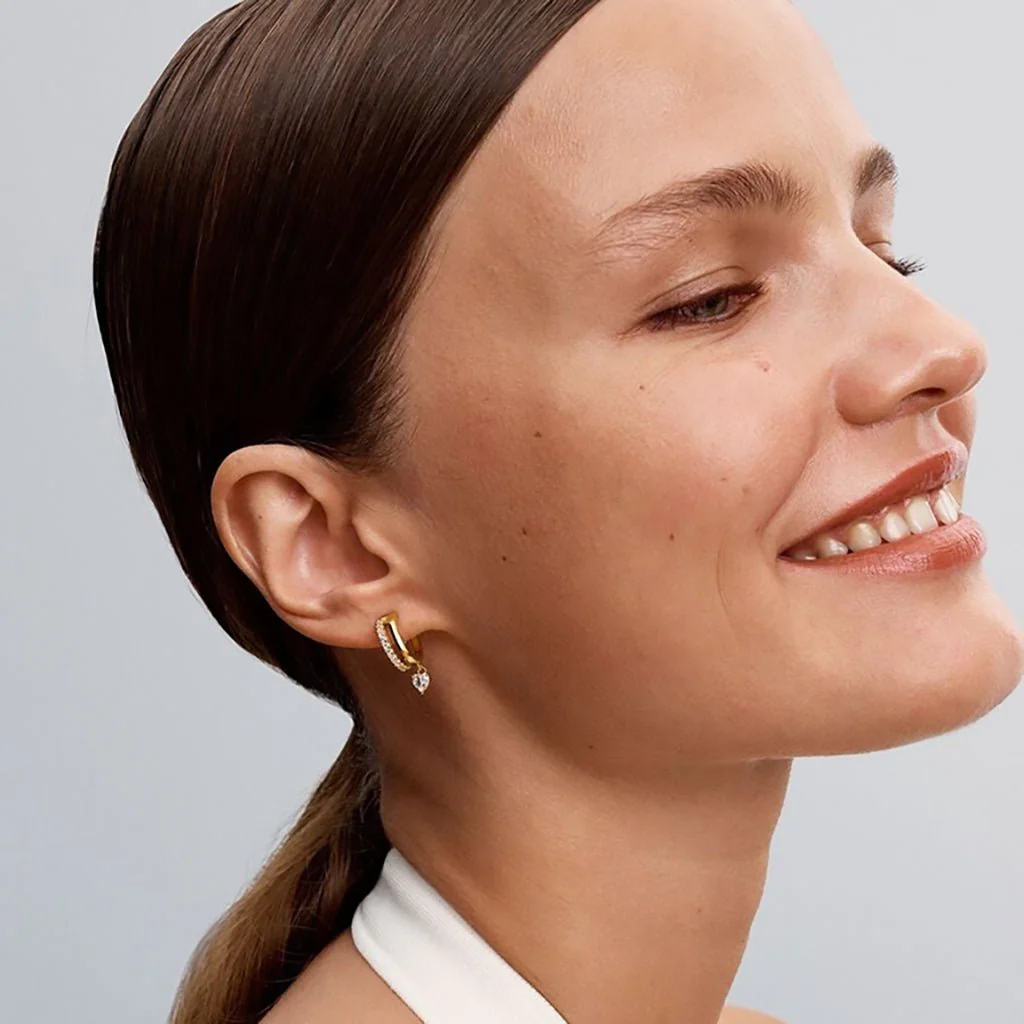 PANDORA : Dangling Heart Hoop Earrings - Gold - Image 3