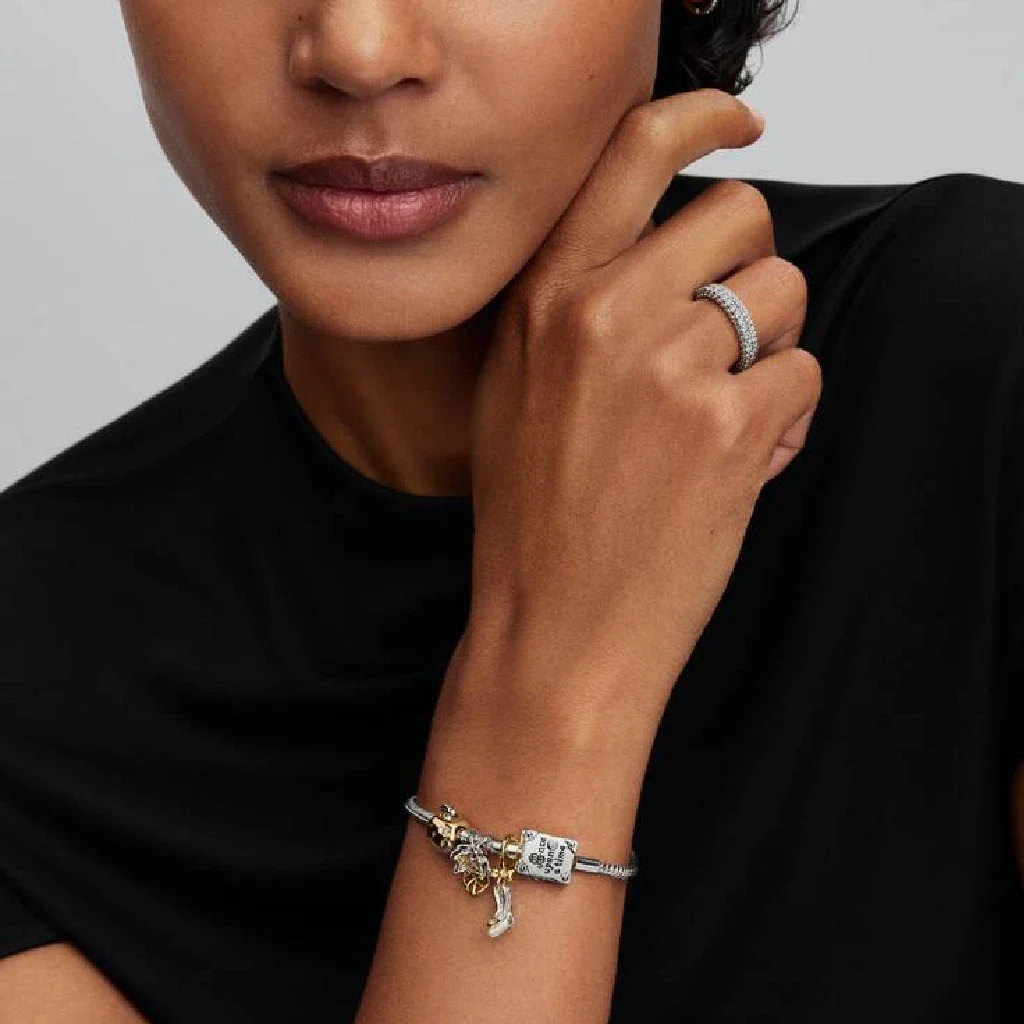 Pandora : Disney Snow White Poison Apple Charm - Image 4