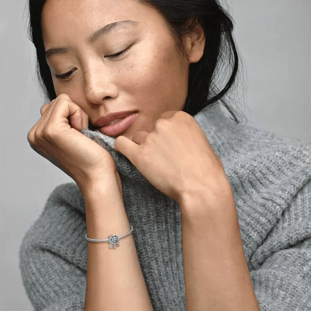 PANDORA : Icy Snowflake Drop Charm - Image 2