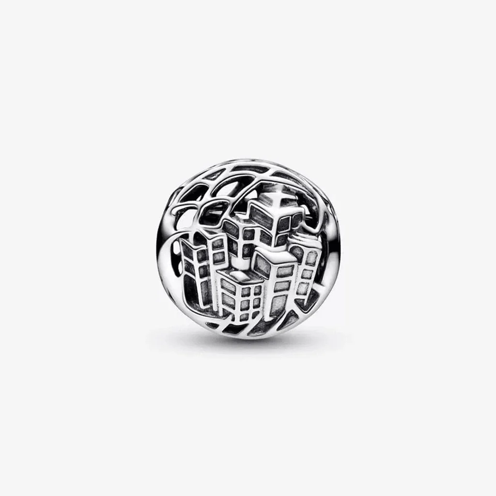 PANDORA : Marvel Spider-Man Soaring City Charm - Image 4
