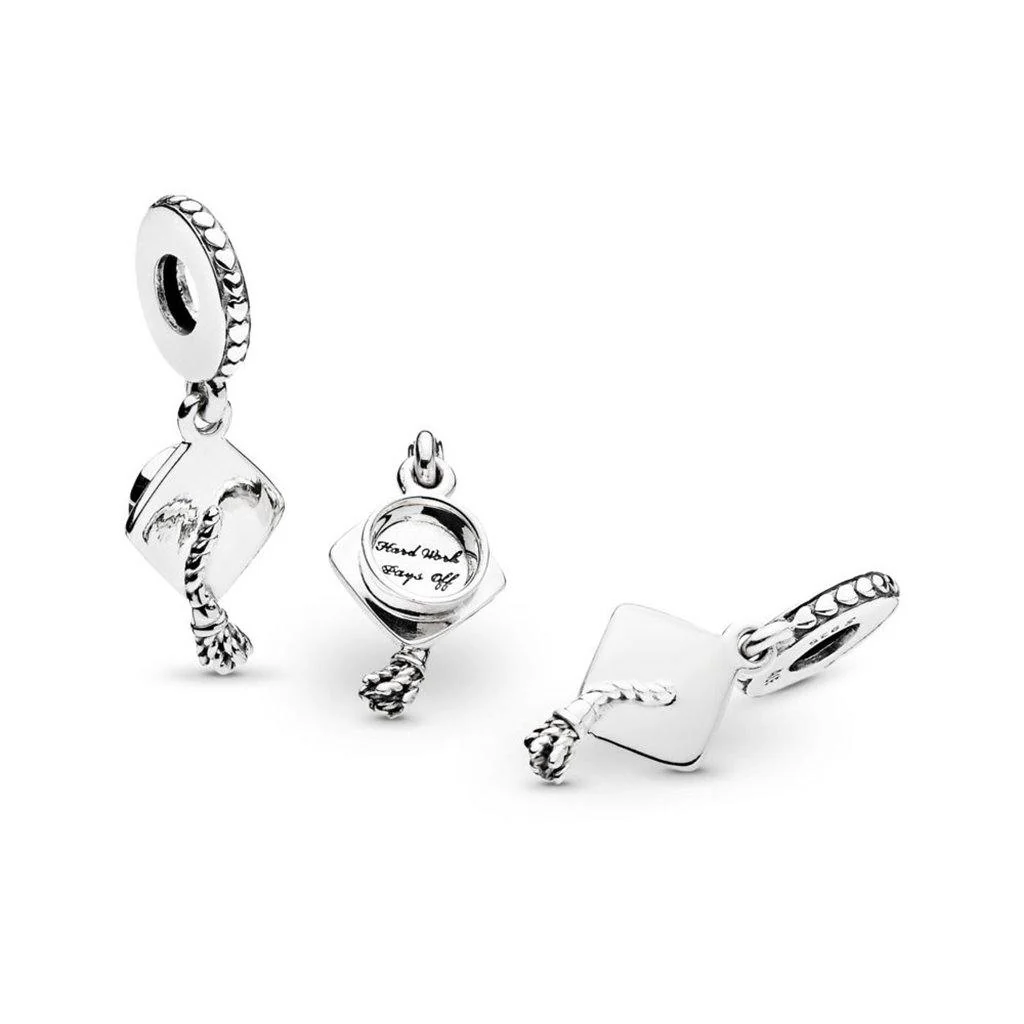 PANDORA : MOMENTS Graduation Dangle Charm - Image 3
