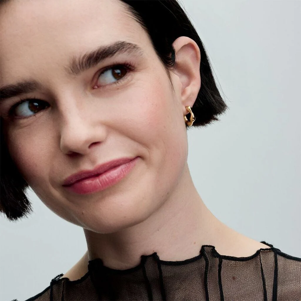 PANDORA : Organically Shaped Open Hoop Earrings in Gold - Image 2
