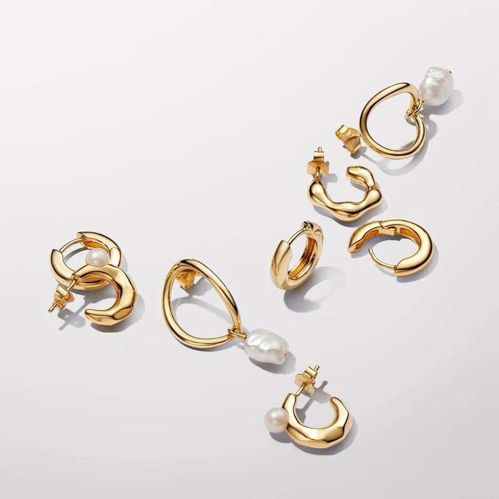 PANDORA : Organically Shaped Open Hoop Earrings in Gold - Image 4
