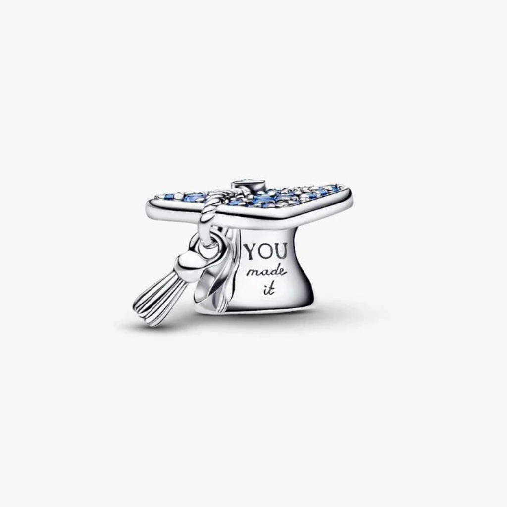 PANDORA : Sparkling Blue 2026 Graduation Cap Charm - Silver - Image 2