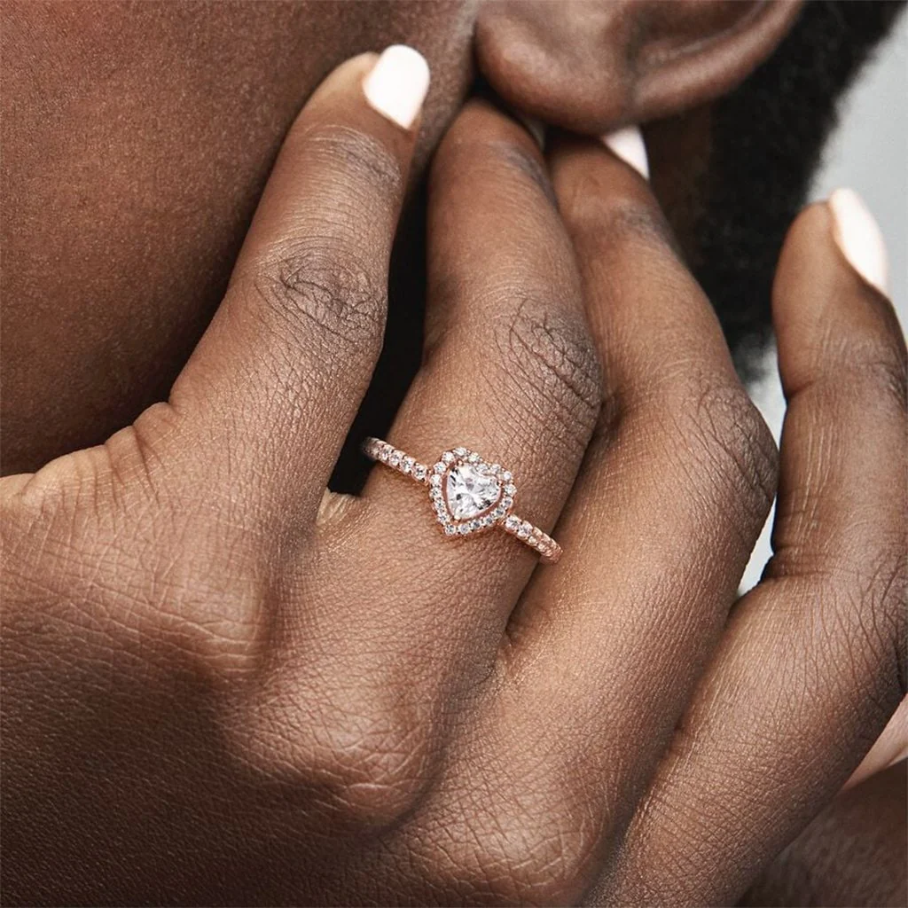 PANDORA : Sparkling Elevated Heart Ring - Image 3