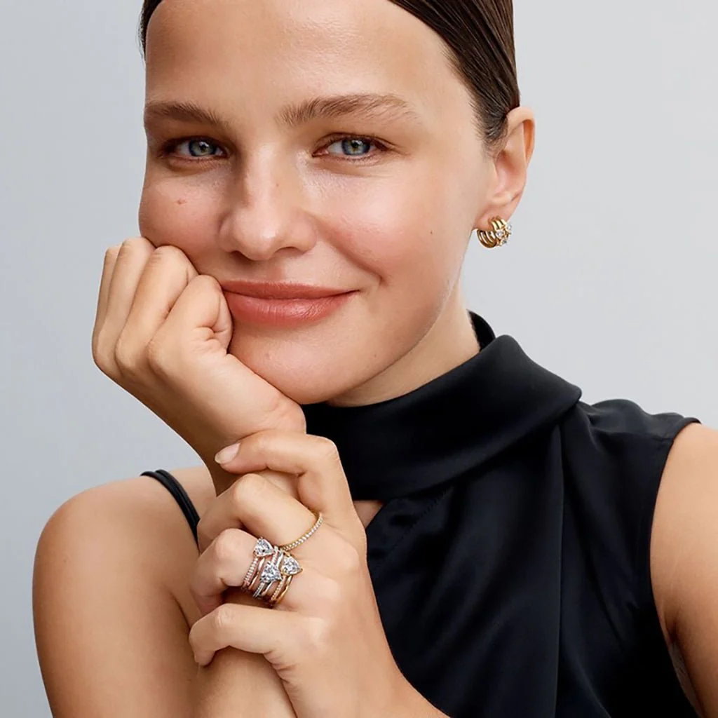 PANDORA : Triple Heart Hoop Earrings - Gold - Image 2