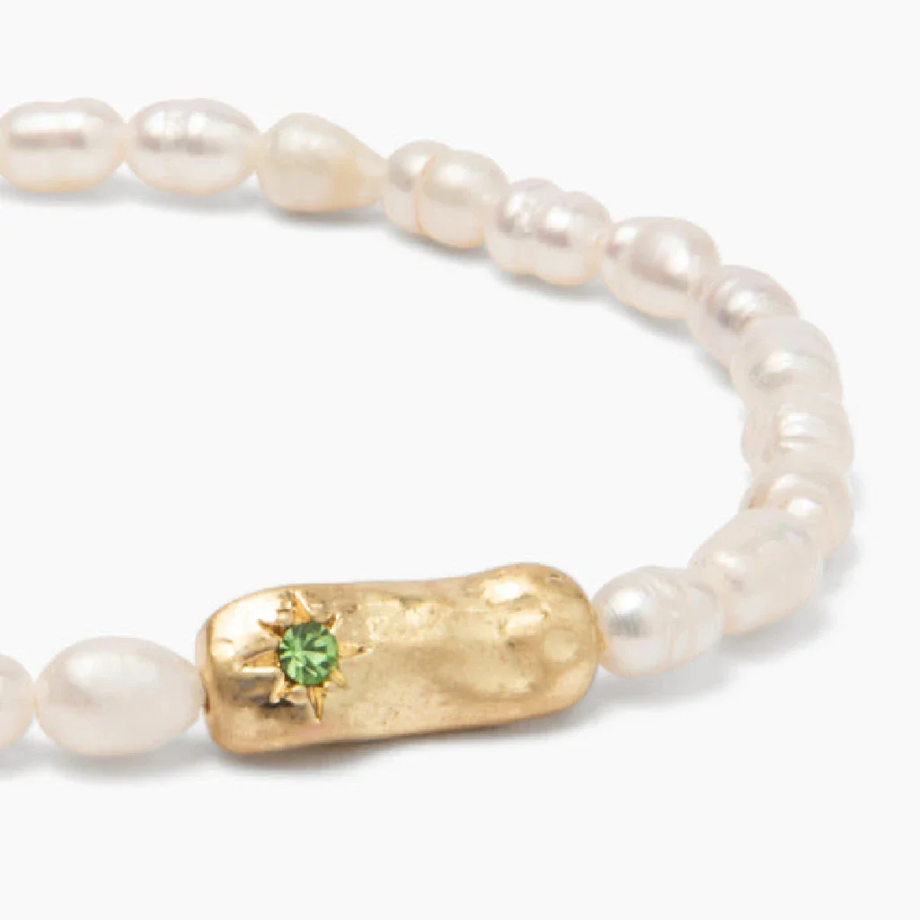 Scout Curated Wears : Pearl Affirmation Bracelet - Luck/Gold - Image 3