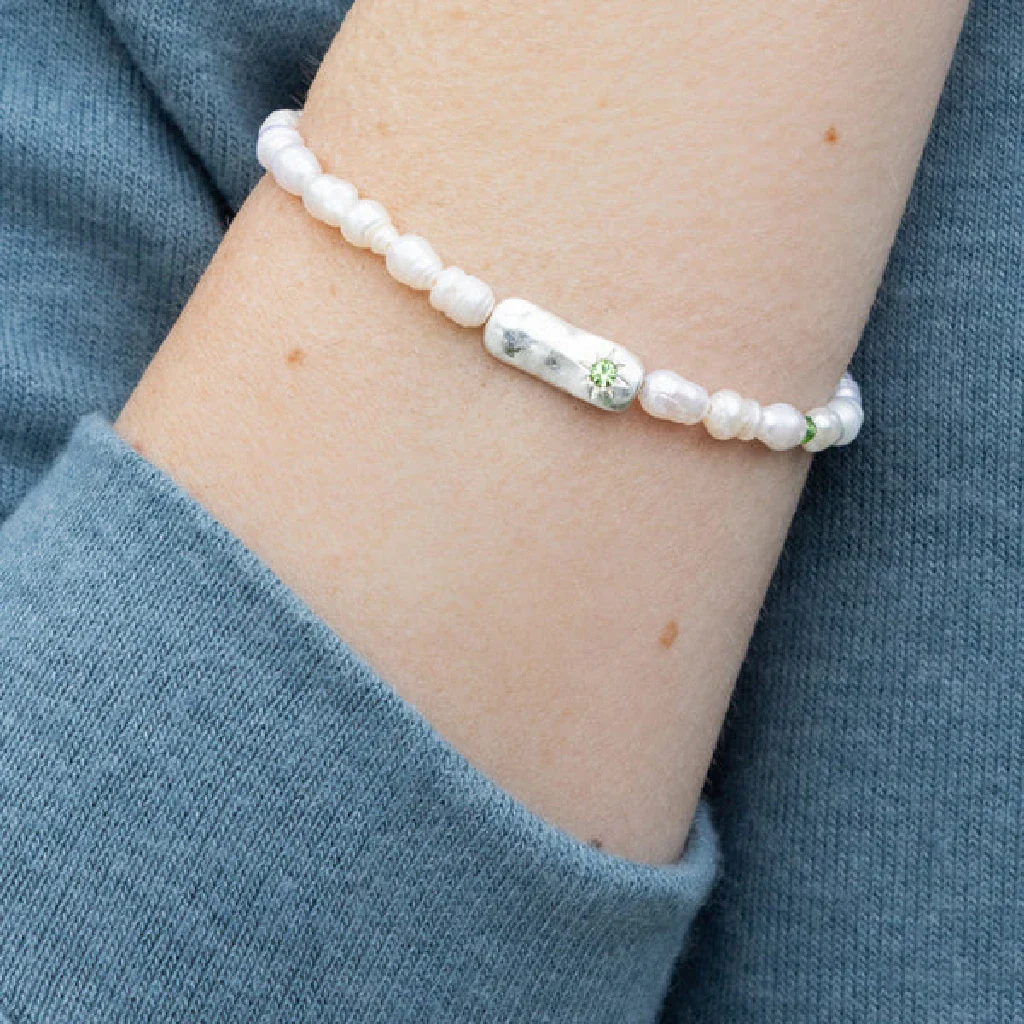 Scout Curated Wears : Pearl Affirmation Bracelet - Luck/Silver - Image 5