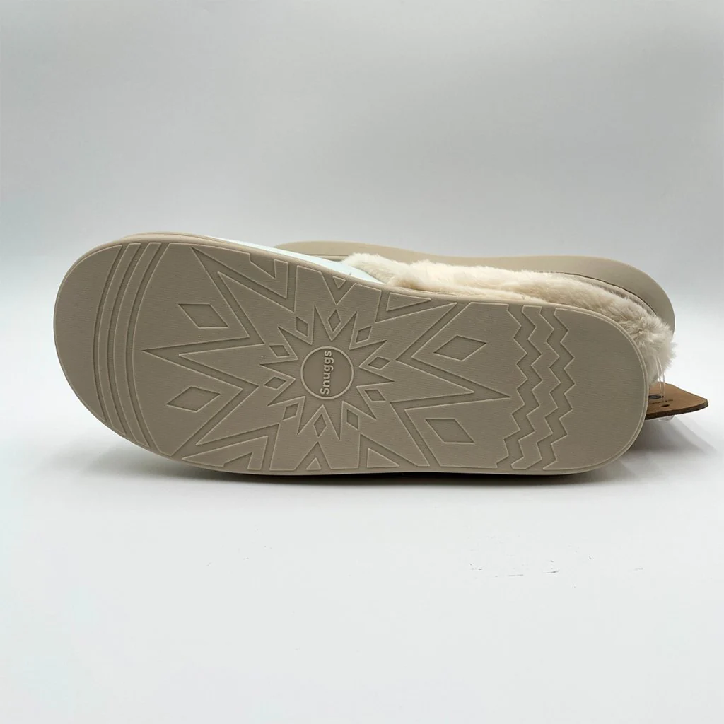 Snuggs : Beagle Slippers - Image 4