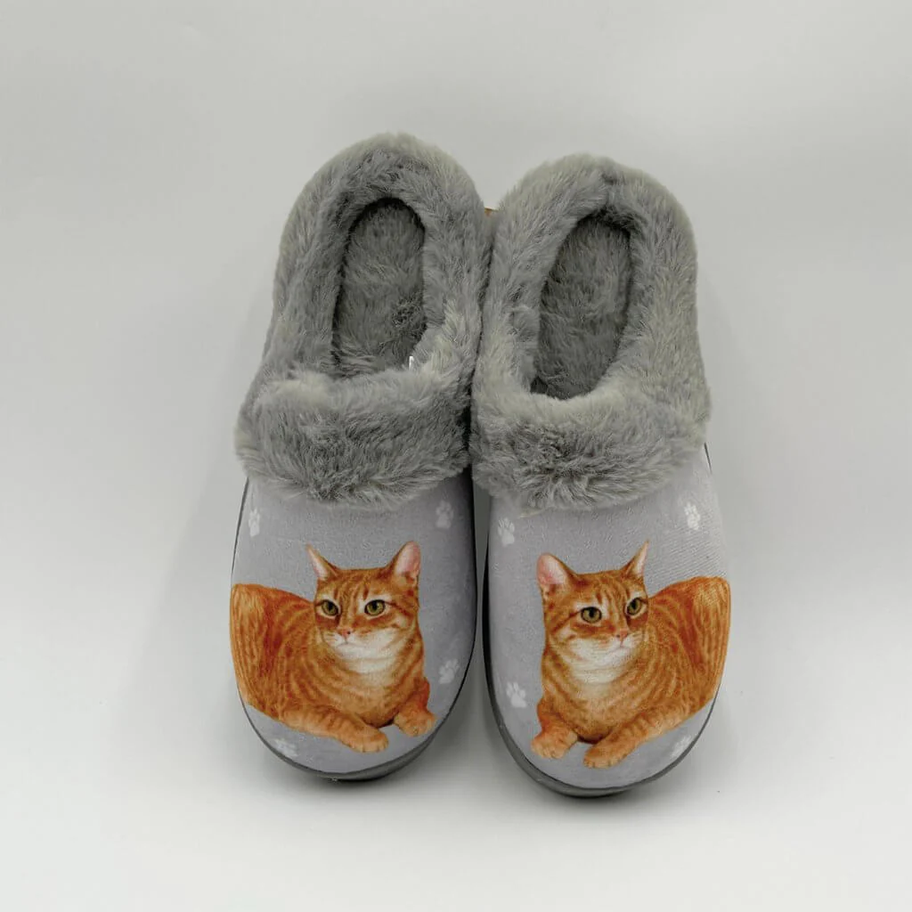 Snuggs : Orange Tabby Cat Slippers