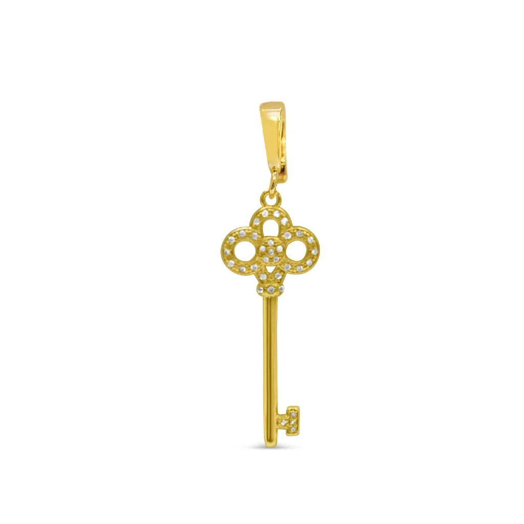 Stia : Clover Key Charm