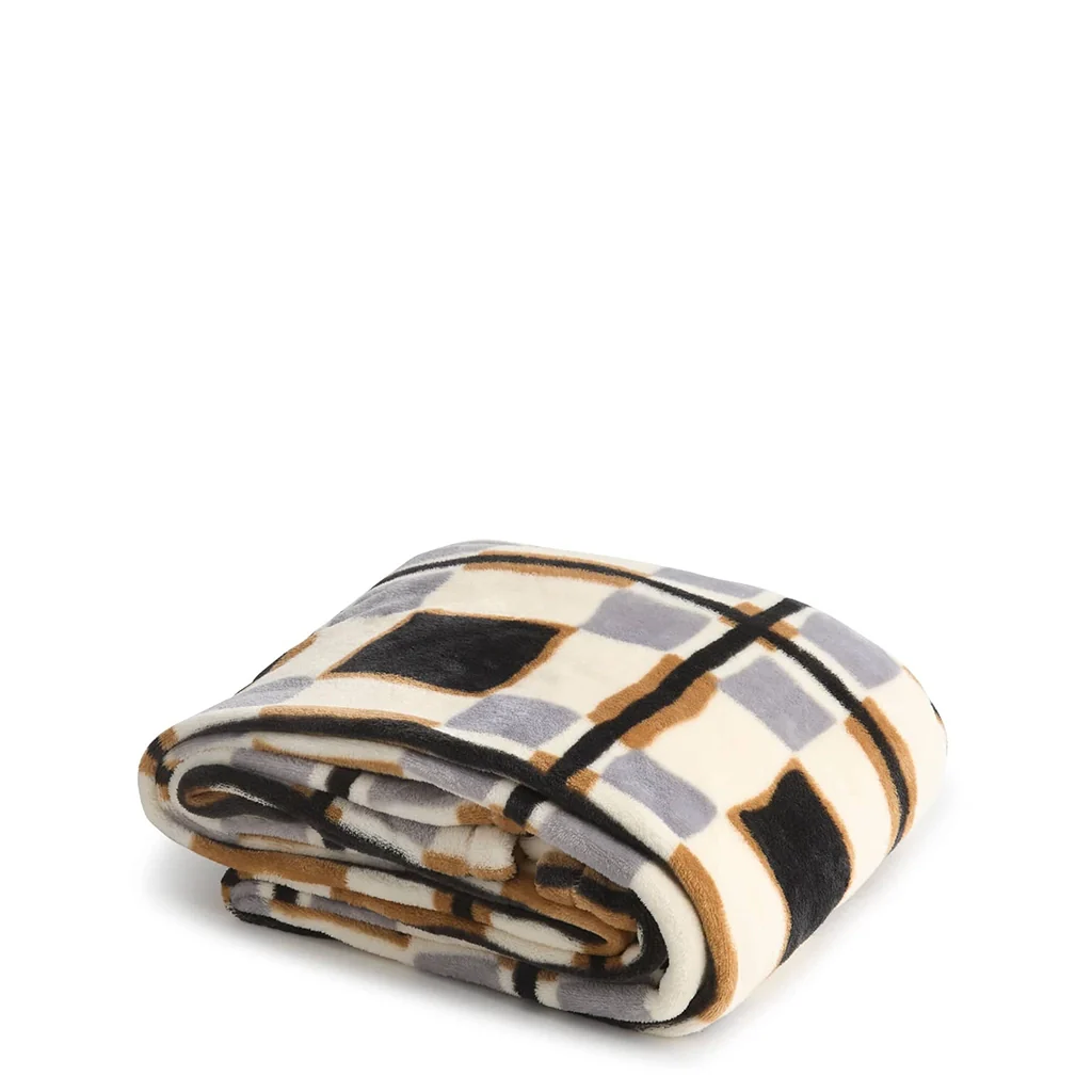 Vera Bradley : Plush Throw Blanket - Wavy Plaid Alloy - Image 2