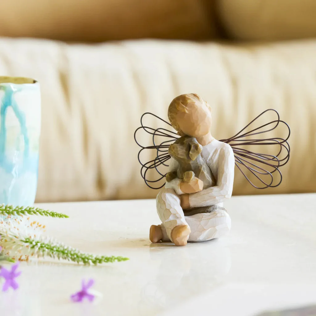 Willow Tree : Angel of Comfort Figurine - Image 5