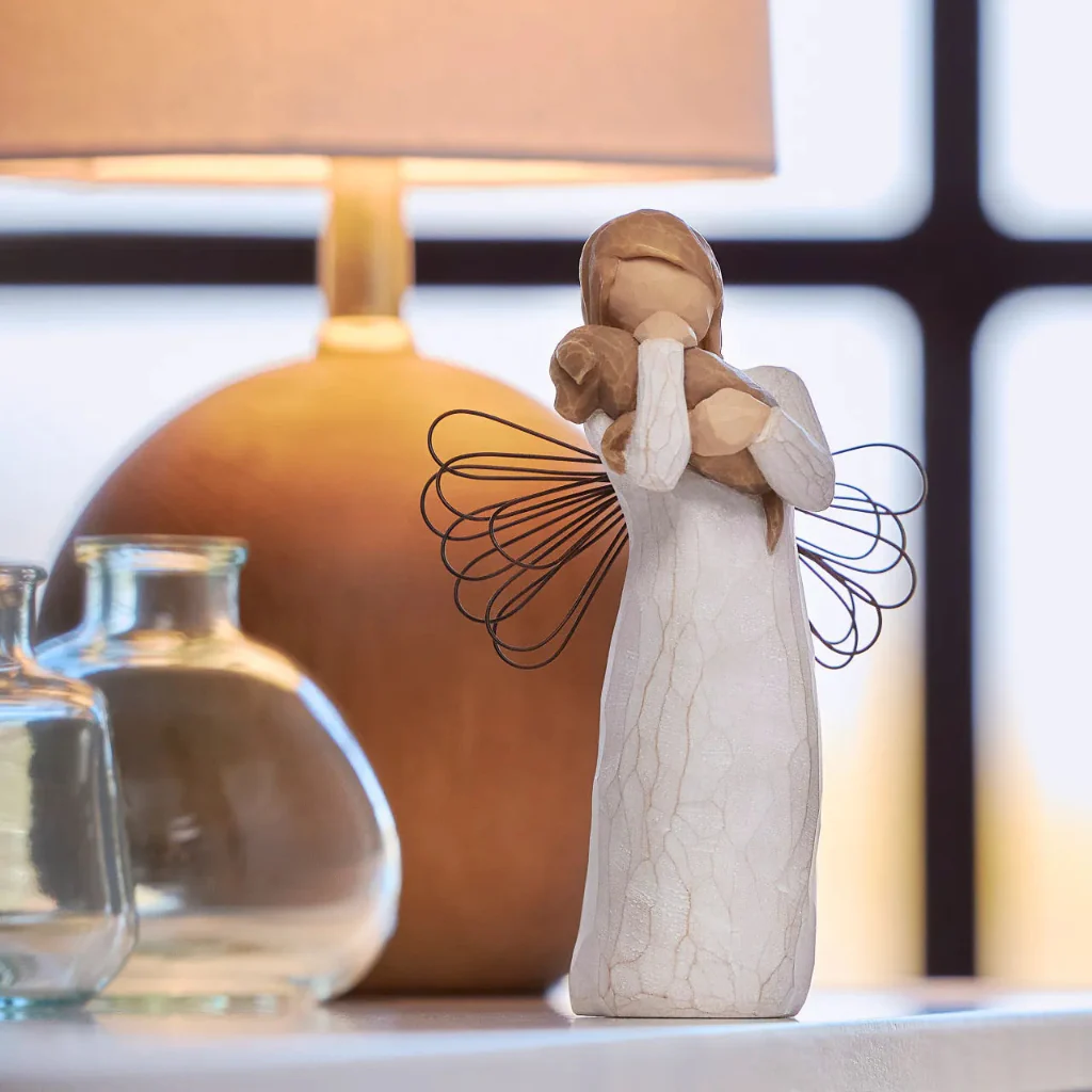 Willow Tree : Angel of Friendship Figurine - Image 5