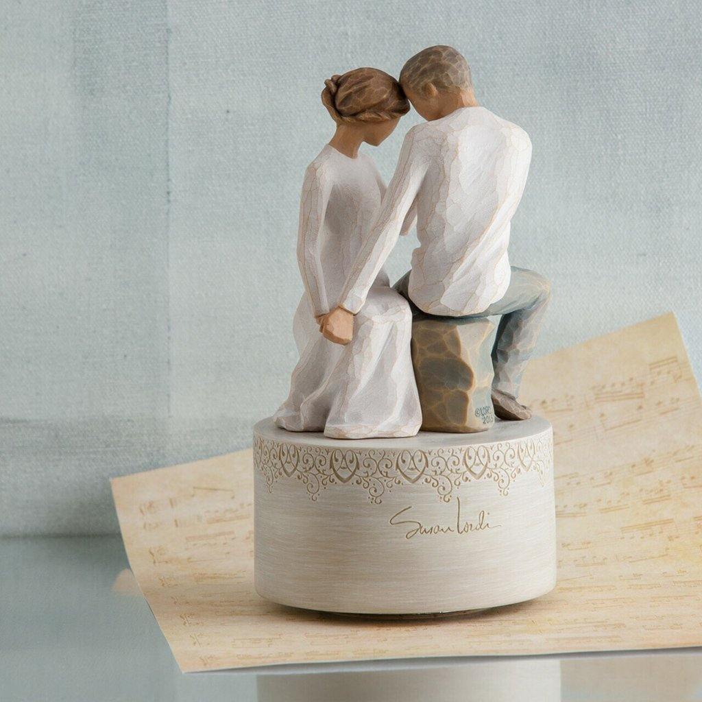 Willow Tree : "Around You" Musical Figurine - Image 4
