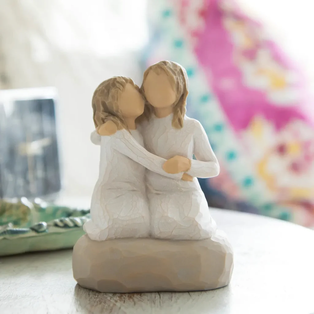 Willow Tree : Sister Mine Figurine - Image 5