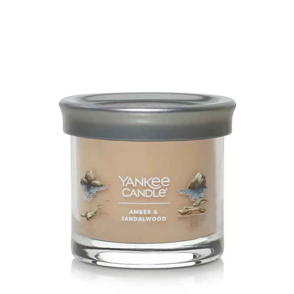 Yankee Candle : Signature Small Tumbler Candle in Amber & Sandalwood - Image 2