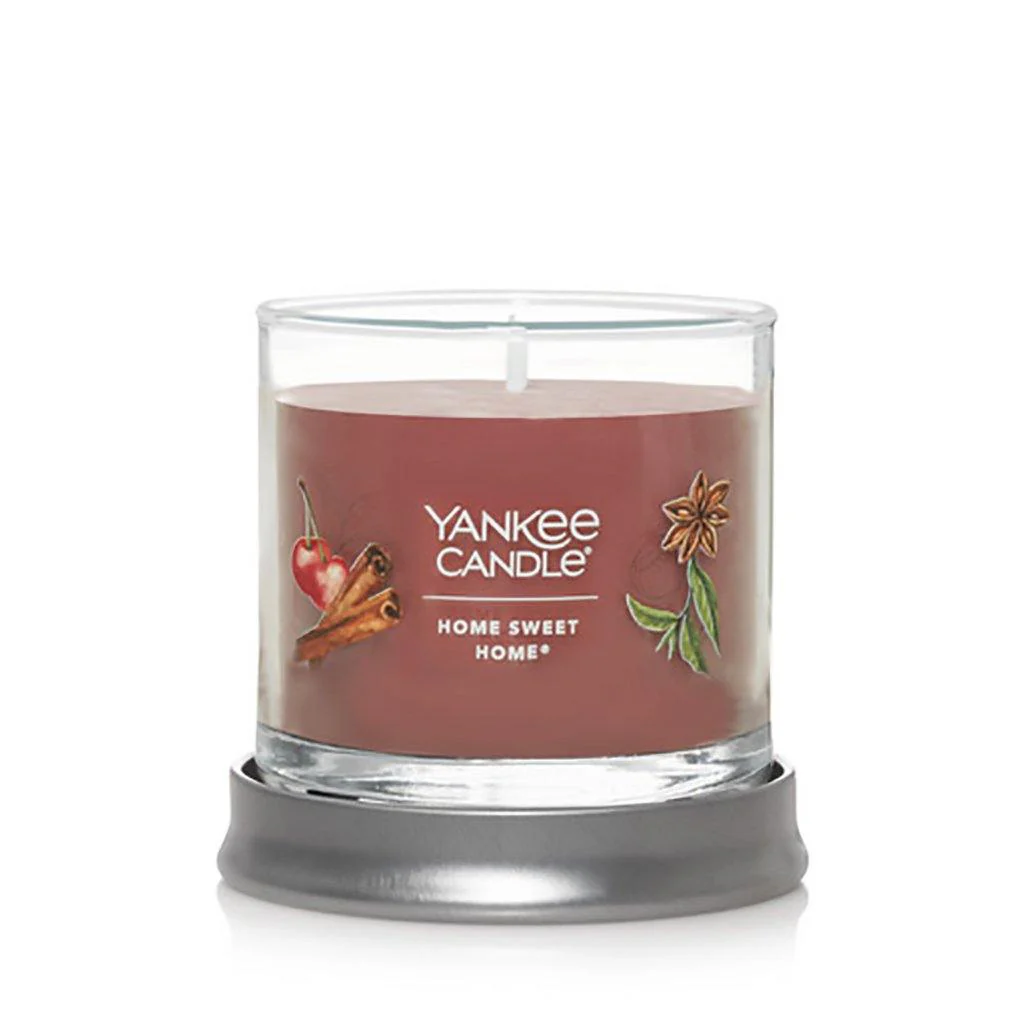 Yankee Candle : Signature Small Tumbler Candle in Home Sweet Home - Image 2